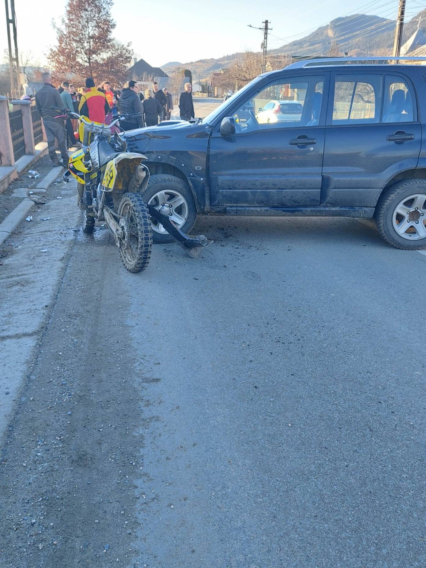 UPDATE Motociclistul rănit grav în accidentul din Lunca Ilvei nu avea