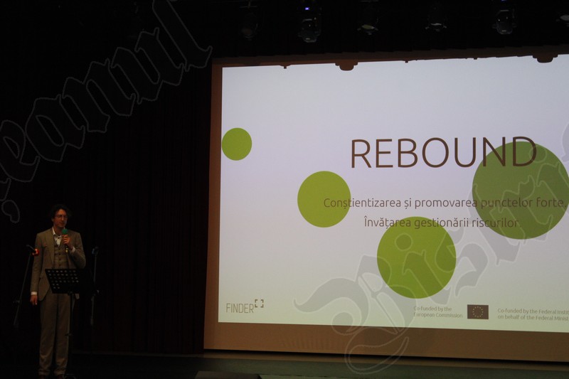 FOTO/VIDEO – Ministrul Educației, Daniel David, despre proiectul comunitar „Împreună”, lansat azi la Bistrița 21 Bistrita Grigore Moisil Impreuna Rebound 22