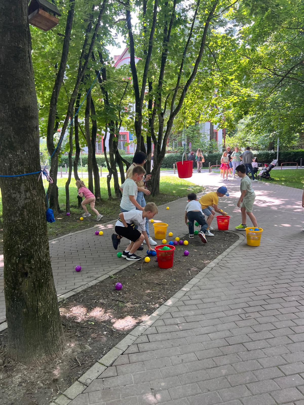 FOTO/VIDEO De Ziua Copilului, parcul municipal s-a transformat într-un adevărat tărâm de poveste dedicat celor mici! 24 ziuacopilului 24
