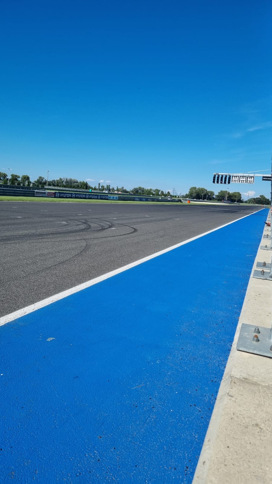 Sorin Pop vrea să cucerească circuitul Slovakiaring! Are de făcut inclusiv sărituri cu motocicleta 10 sorin pop slovacia 10