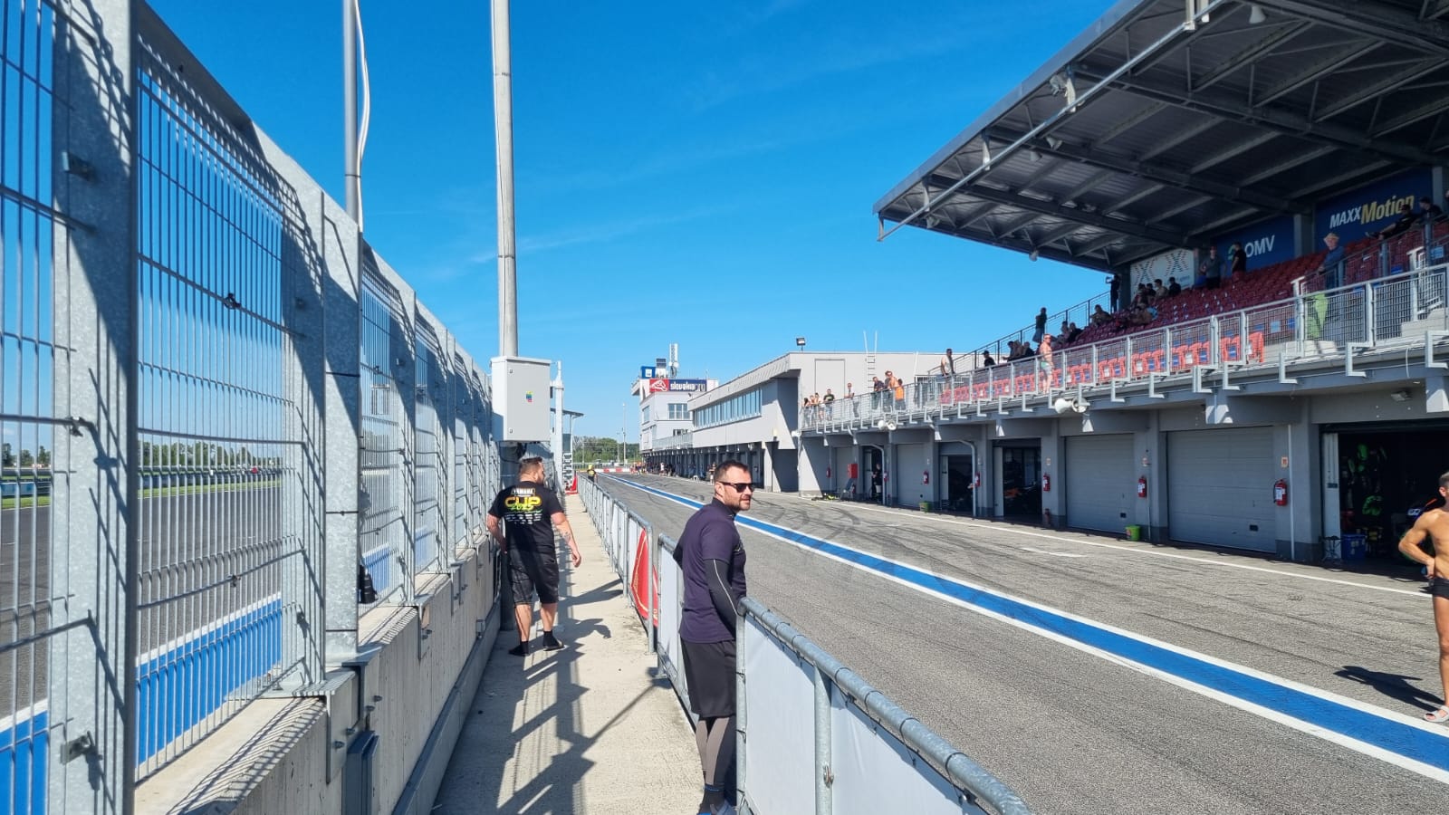 Sorin Pop vrea să cucerească circuitul Slovakiaring! Are de făcut inclusiv sărituri cu motocicleta 2 sorin pop slovacia 11