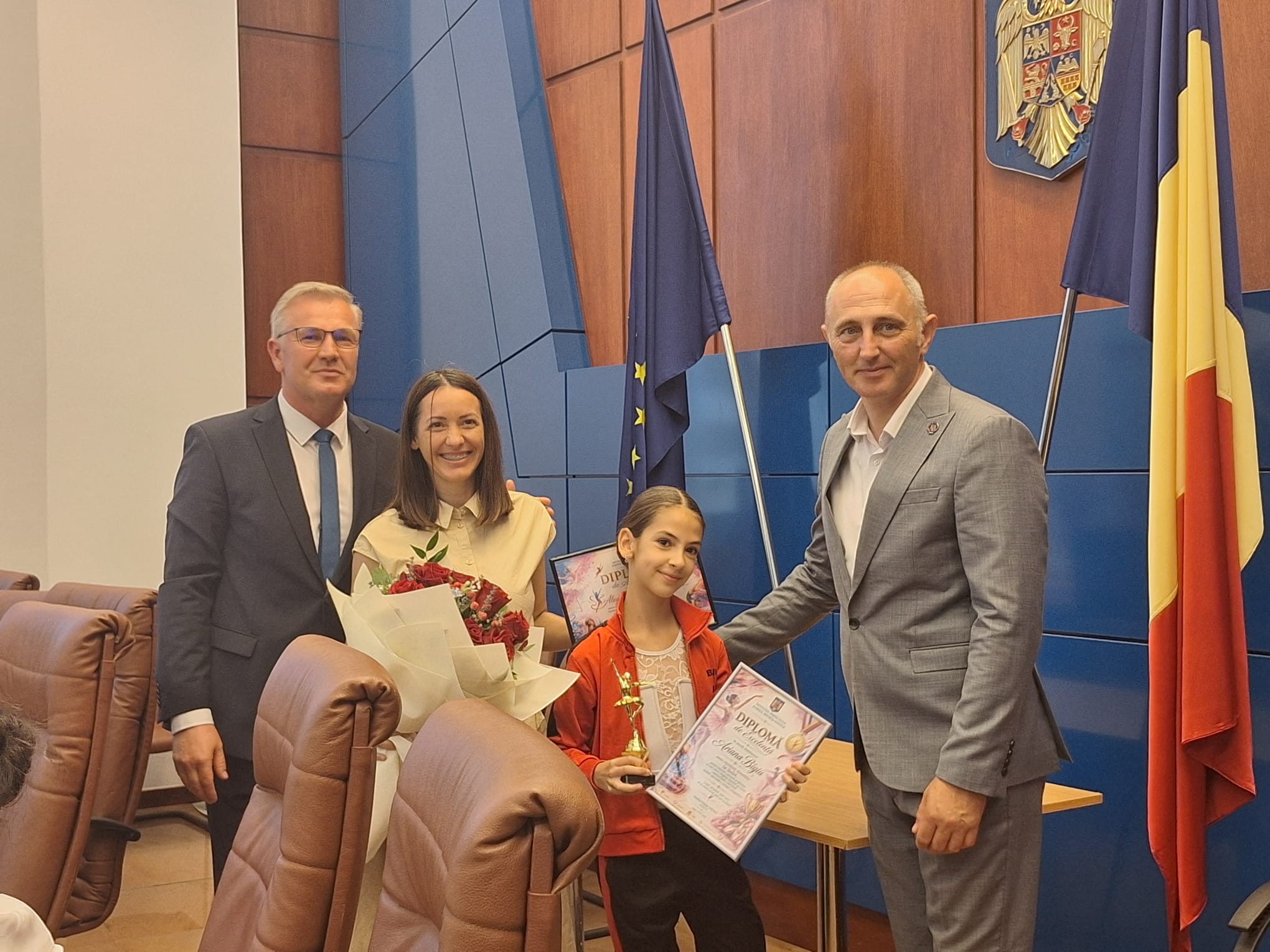 FOTO - Performanța și talentul, premiate de Prefectură: De la „Frizerul Anului” la campioni de tenis de masă și balerine internaționale 7 prefecturabn premianti