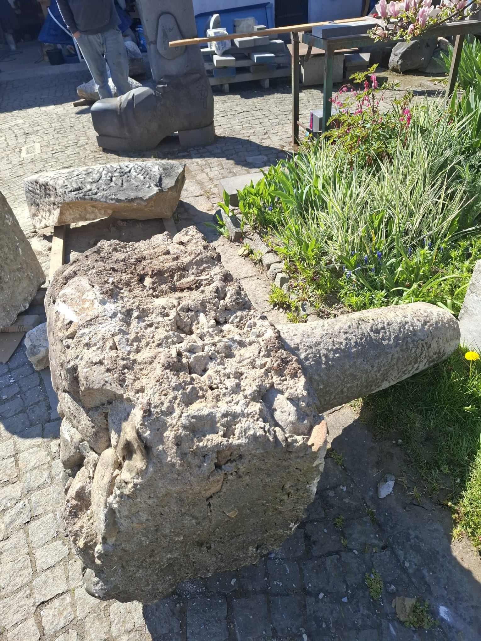 sculpturi restaurate Sangeorz 1978 09