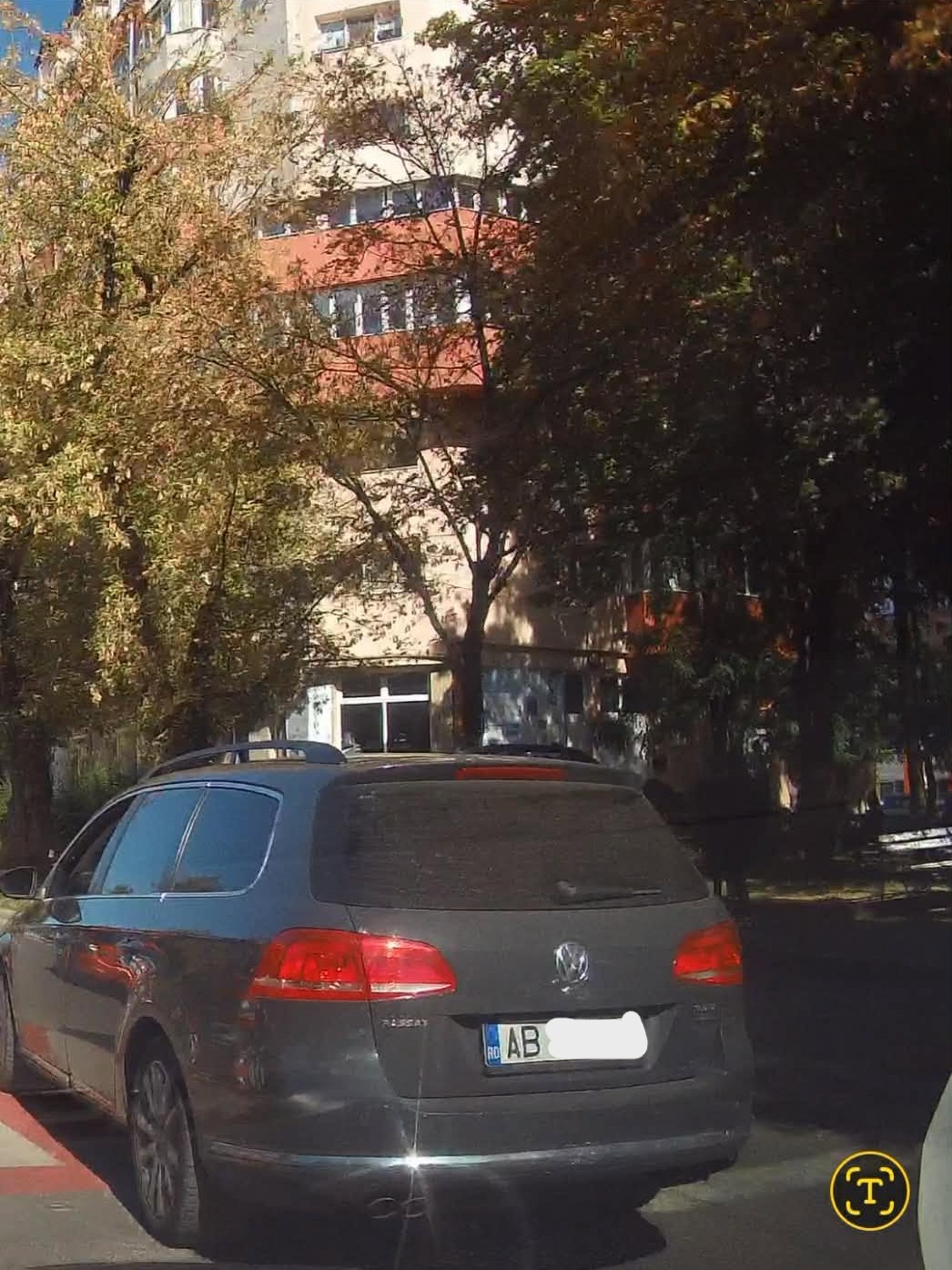 VIDEO - IRESPONSABILI: Depășiri pe trecerea de pietoni, pe străzile Titulescu și General Grigore Bălan 1 798432104 1773640097122682 6974003063473574741 n