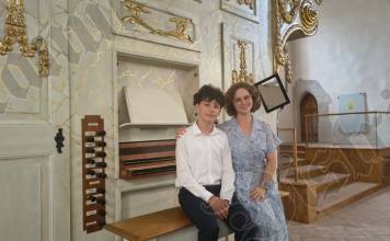 FOTO/VIDEO – Victor Vasinca, într-un recital de orgă tulburător, la Biserica Evanghelică din Bistrița: „Pasiunea m-a făcut să găsesc timp și pentru temele de la școală, și pentru studiu la pian și la orgă”