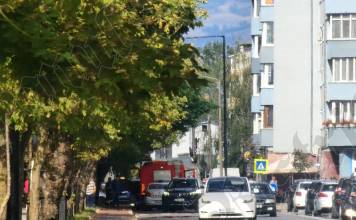 FOTO/VIDEO: Accident în sensul giratoriu Năsăudului cu Andrei Mureșanu din Bistrița