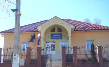 Angajații Primăriei Urmeniș au primit ilegal, în plus, la salarii, peste 121.000 de lei. Cum au scăpat, deși s-a stabilit că trebuie să dea banii înapoi: