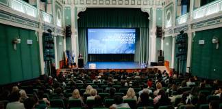 FOTO – Tinerii bistrițeni vor putea studia Dreptul chiar la ei acasă: Ceremonie specială, la deschiderea anului universitar 2026-2027 pentru UMFST Extensia Bistrița