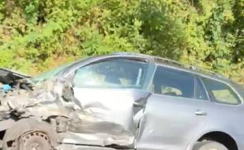 Accident la Salva, cu o victimă încarcerată! Patru persoane, la spital